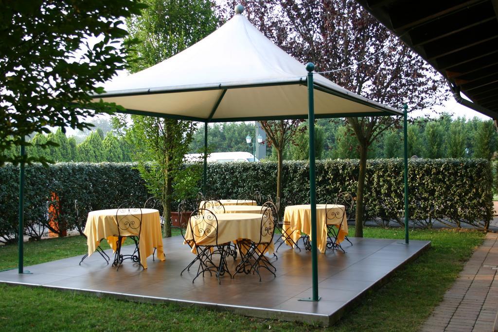 Hotel Don Carlo Broni